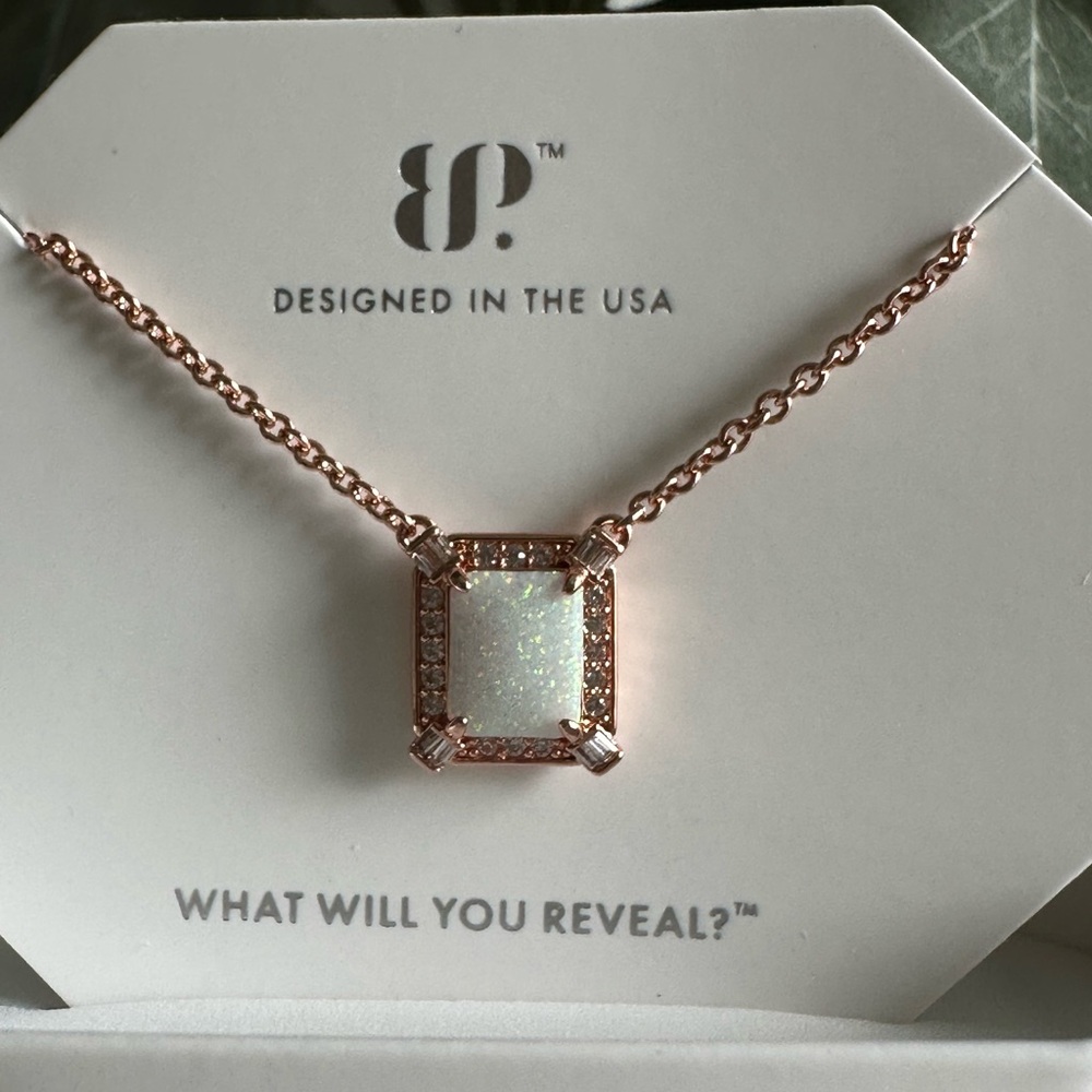 Bomb Party October 2025 Necklace “To Speak In Sparkle” On Rose Gold Plating